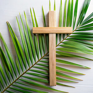 Symbolism & Meaning of Cross Jewelry